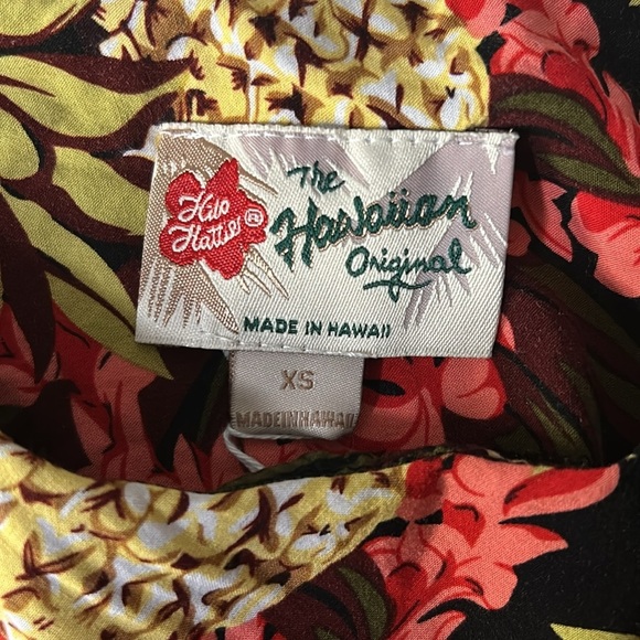 The Hawaiian Original Floral Dress - Size
XS | Island Style - Picture 6 of 7